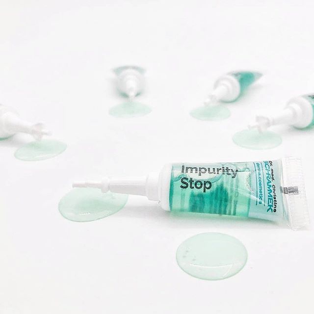 Impurity Stop Ampuller - Høykonsentrert 7 dagers ampullekur for hud med urenheter, store porer og fete områder. Regulerer talgproduksjonen, forfiner porer og gir fuktighet. Demper effektivt både inflammasjon og betent akne. Tips: For en rask oppfriskning kan ampullen brukes i forkant av spesielle eventer som bryllup, bursdager og ferier???? photo credit: @schrammek_ua